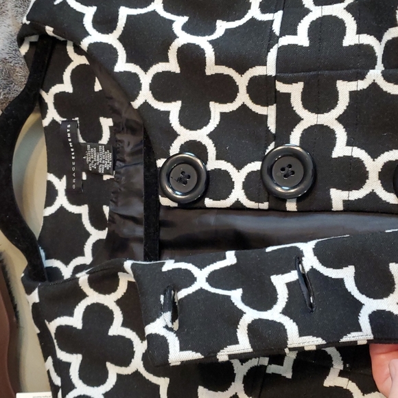 GRACE ELEMENTS SIZE L SHORT JACKET EXCELLENT CONDITION BLACK AND WHITE - Picture 7 of 15